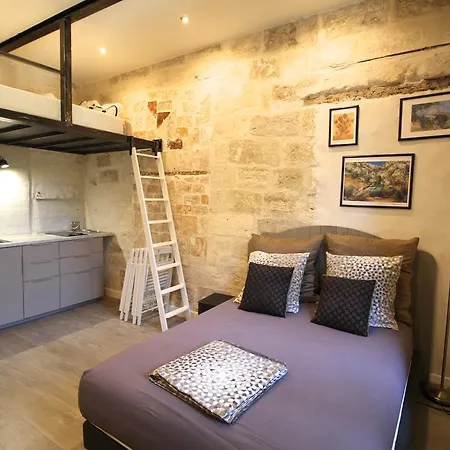 Apartment Entre Le Pont D' Et Le Palais Des Papes